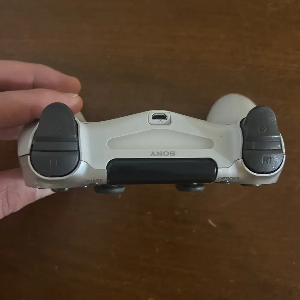 Sony PS4 DualShock 4 Wireless Controller In Silver For Parts or Repair Read!